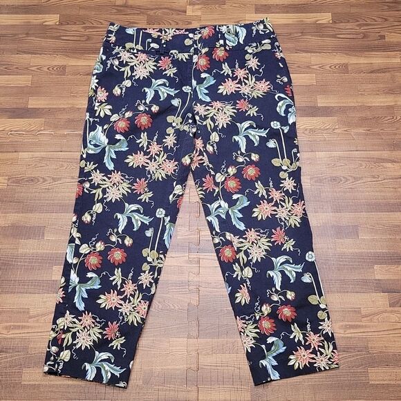 Anne Taylor Petite Factory Floral Cropped pants size 2P - Picture 4 of 12